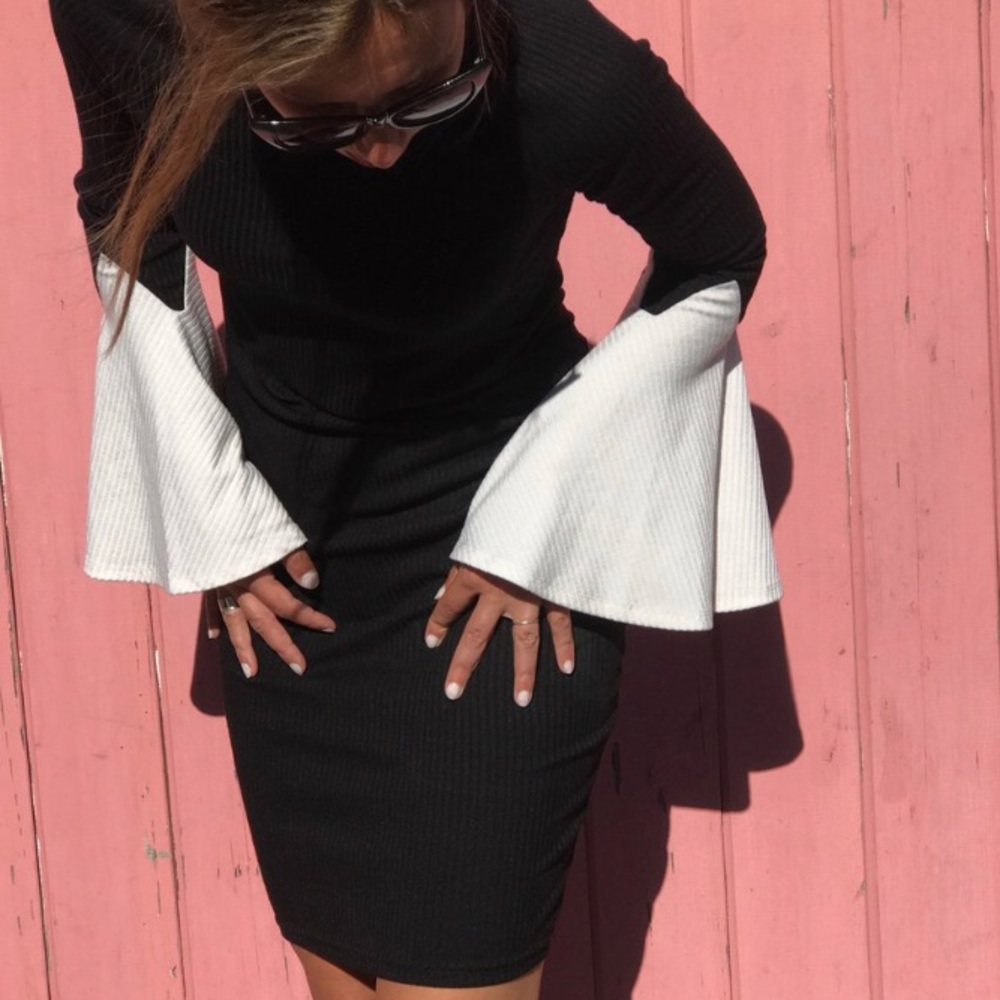 Dress with bell sleeves